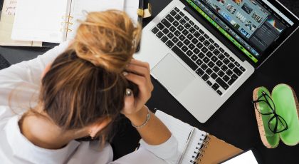 Stress finanziario: scopri come eliminarlo dalla tua vita utilizzando la seconda regola di YNAB.